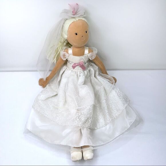 PLAY WONDER Bride 18” Plush Play Doll Wedding Dress - Picture 9 of 10